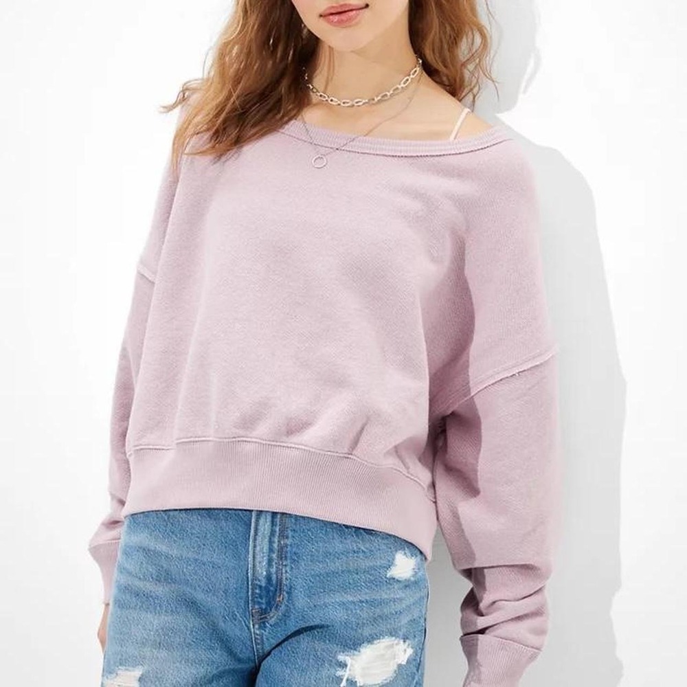 American Eagle Forever Cropped Loose Fit Crew Neck Sweatshirt Lilac color Size M
